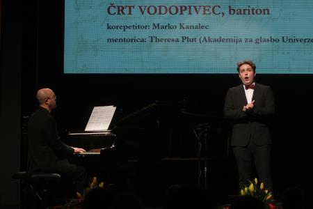 Predstavitev zbirke pesmi Frana Gerbiča 23 Foto Ljubo Vukelič